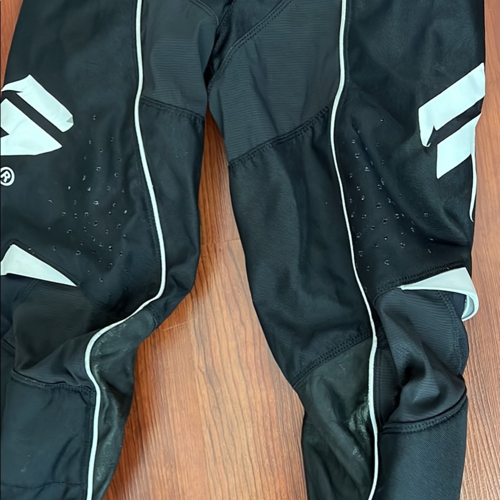 YOUTH SHIFT Racing Gear - Picture 3 of 10